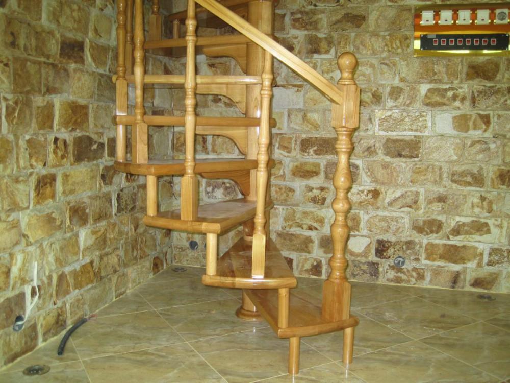 Вита стълба череша.