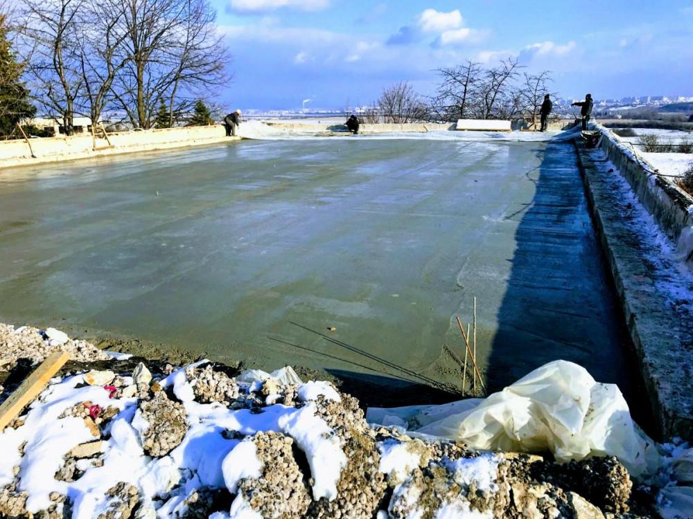 Груб строеж