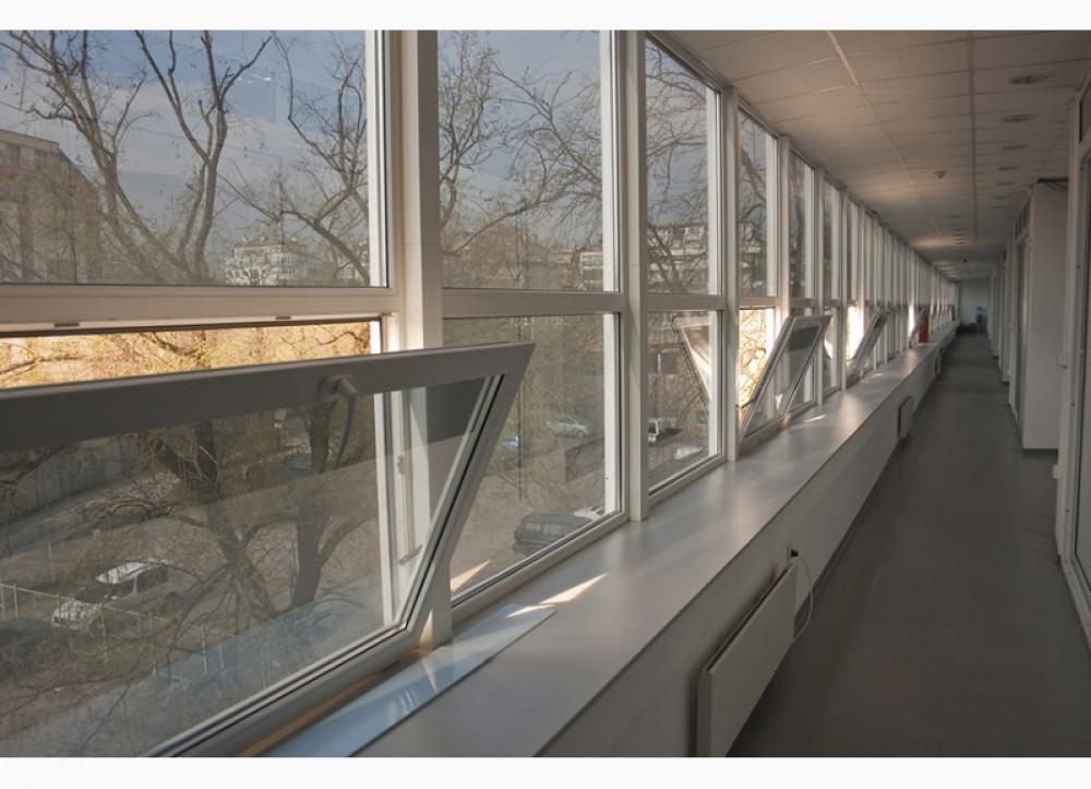 София, бул. Черни връх №47 Завод „Витоша“