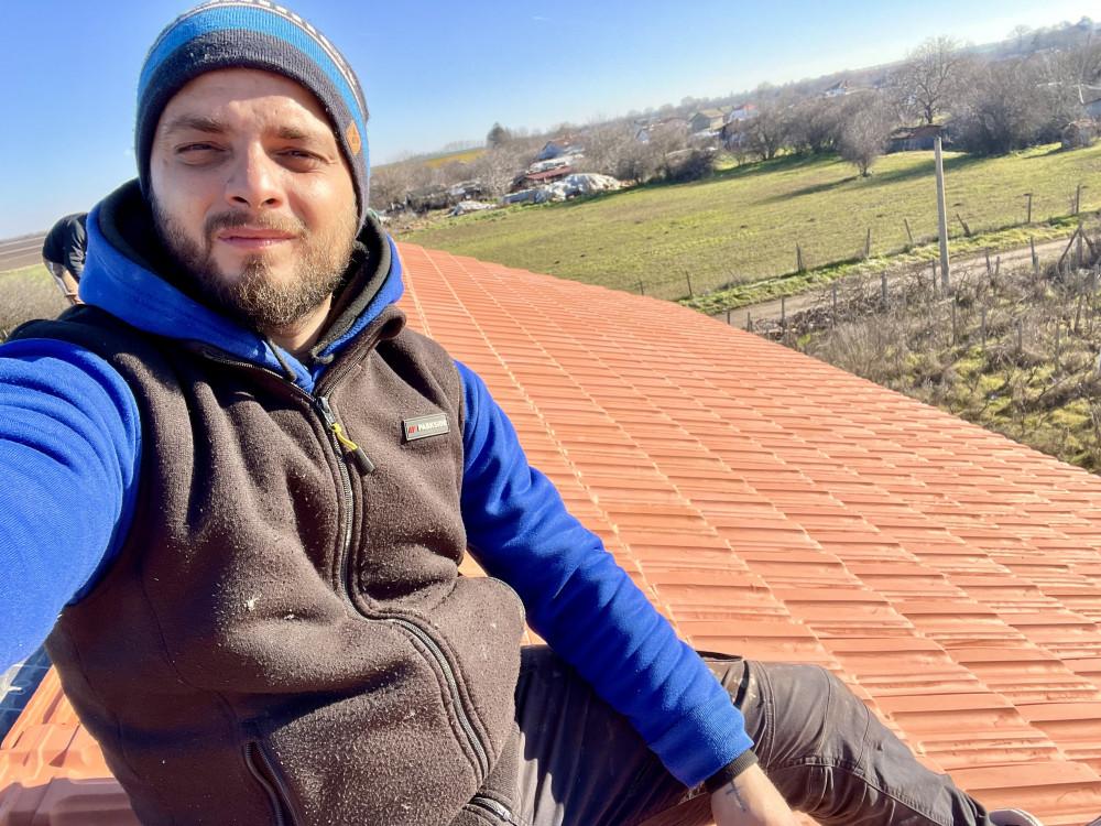 Изграждане на Етаж и Нов Покрив