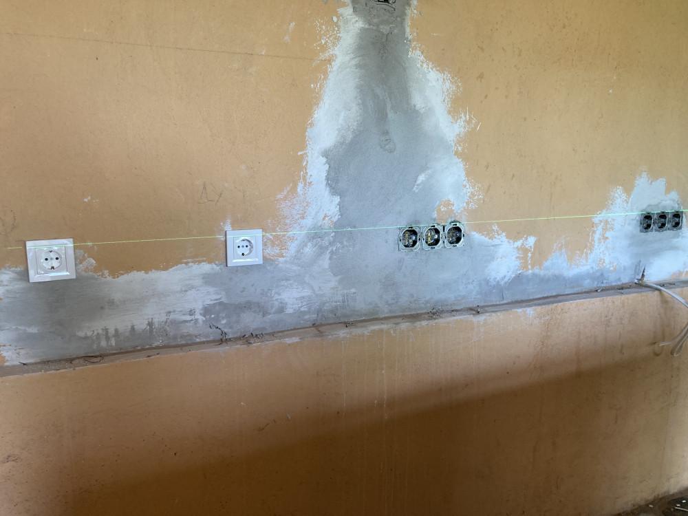 Монтаж на контакти