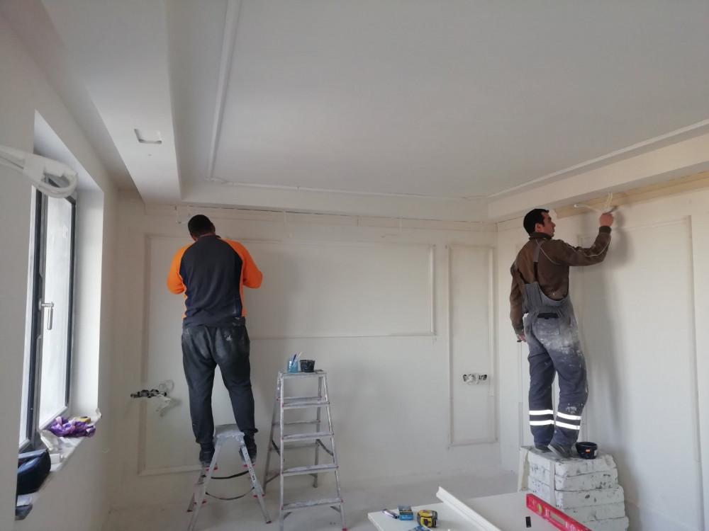 профили по стени