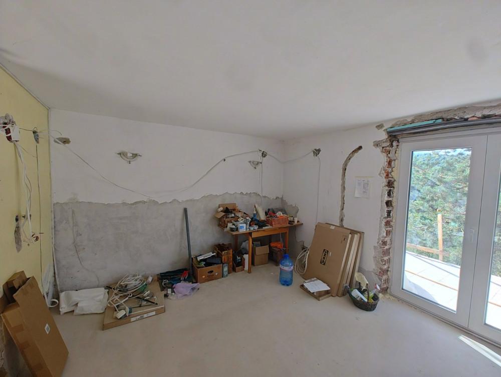 IMG-16351bd91399506f40a79b3eab309ab9-V