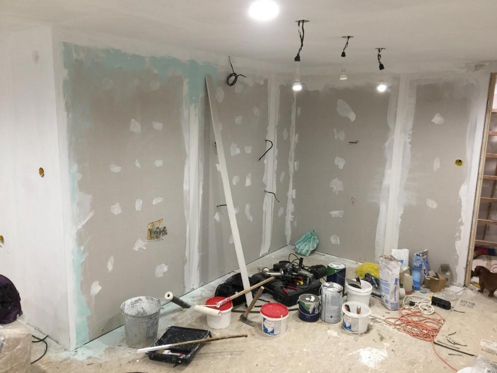 70CD58F3-7D3F-432A-9B94-CA8EA205BBCB