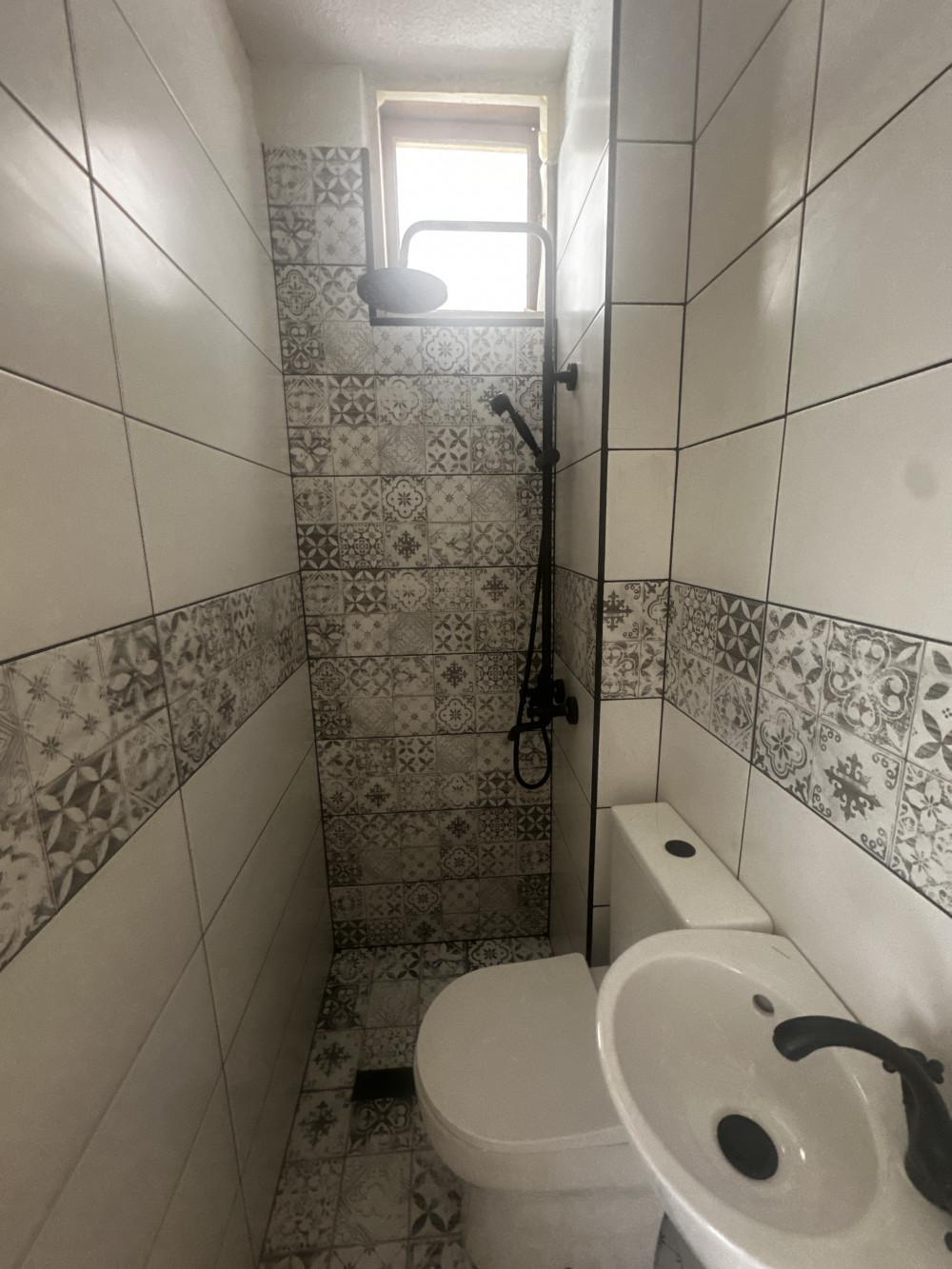 Малка практична баня