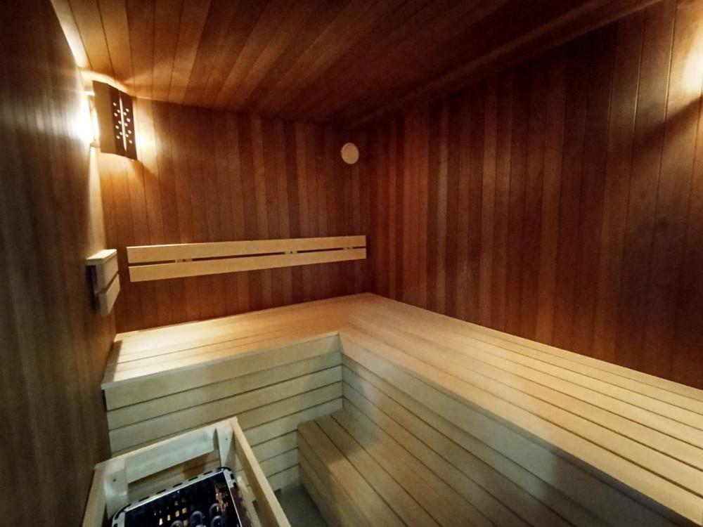 IMG-ebc5c822571c85b52ded89a2295d3c13-V