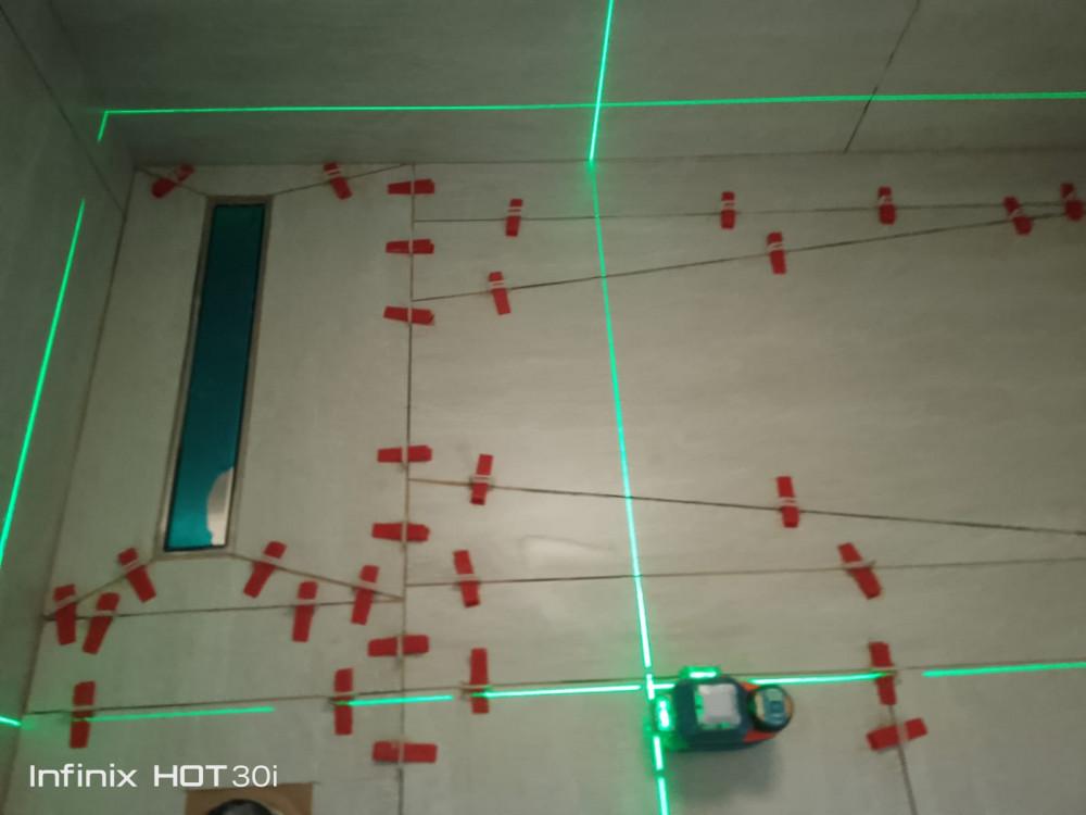 1000239005