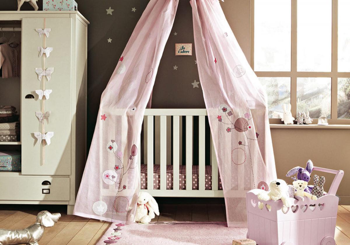 Бъдете внимателни с богато украсените бебешки легла