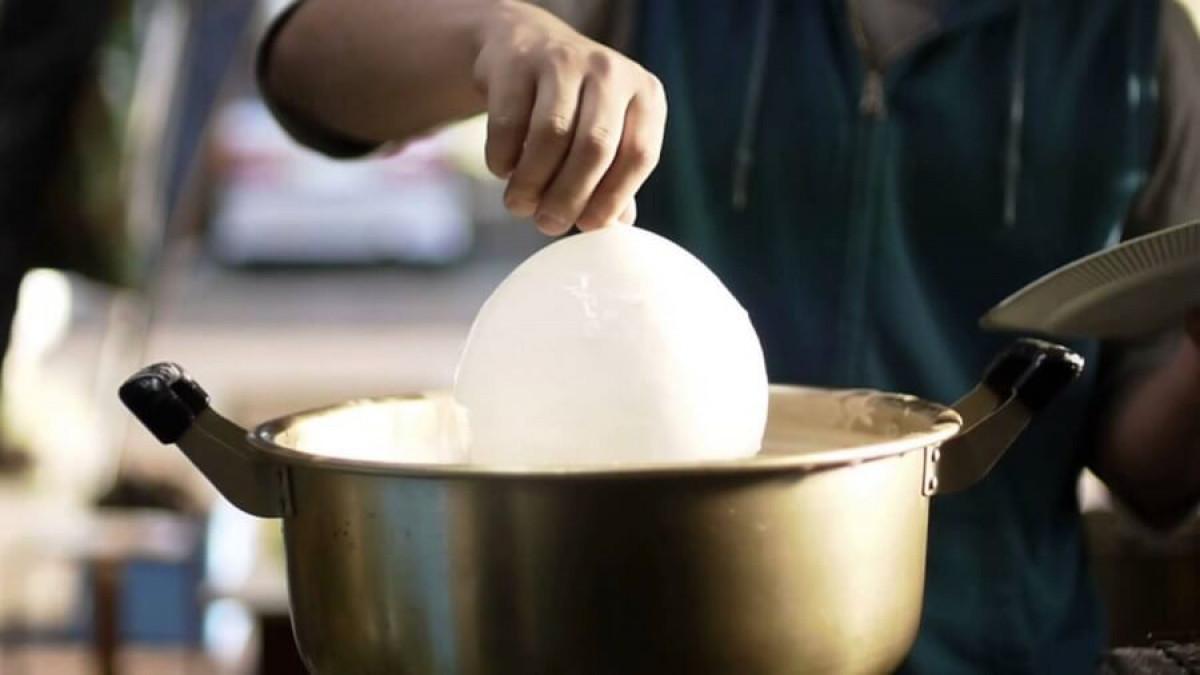 Стъпка 2: Лепилото влиза в играта