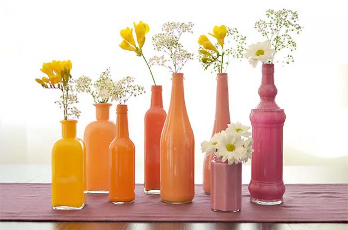 Красиви вази от празни бутилки