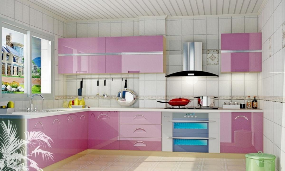 Нежен шепот в лилаво в минималистичната кухня