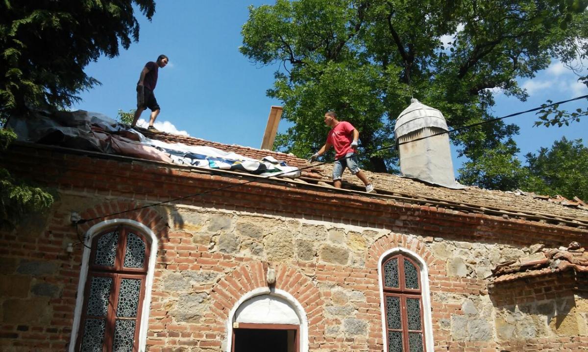 Ремонт на покрив Перник църква