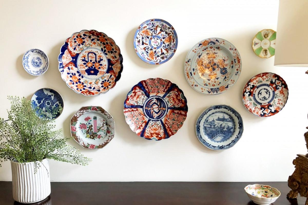 Порцеланови чинии за свежа стенна декорация