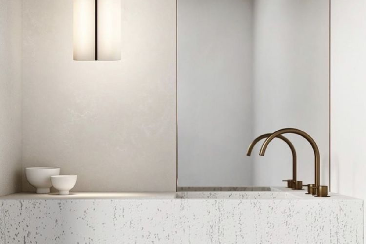 Изключете тока, водата и газта