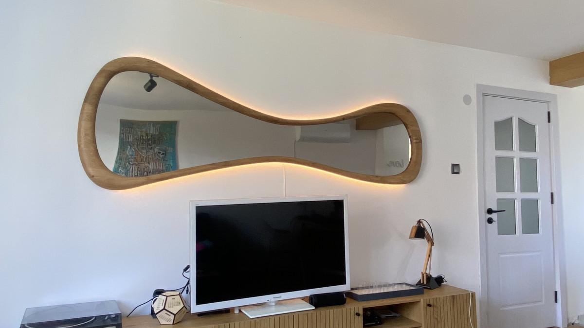 ameba-wide-oak-assymetric-mirror-organic-wall-decor-by-paladim-1