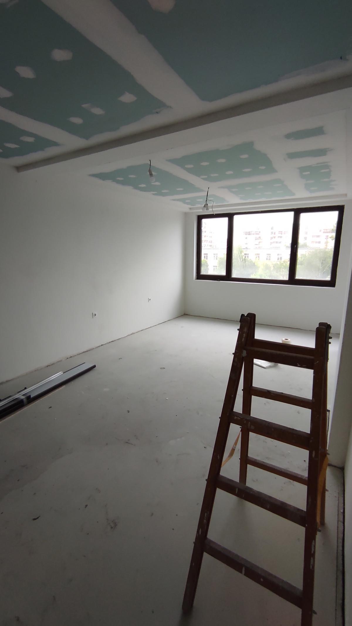 Хол - Варна - преди