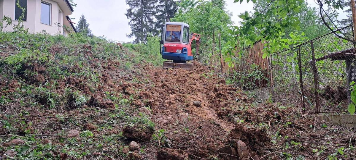 e75e1847-b671-409d-a5f7-815ef9abdccd