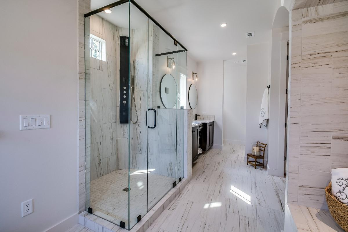 Какви видове душ системи се използват най-често?