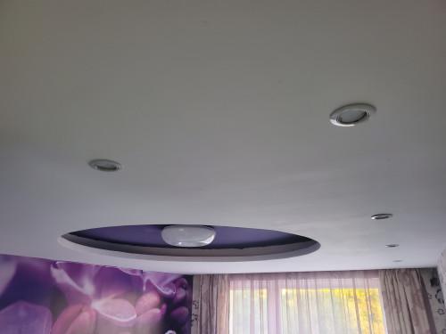 Окачен таван спалня