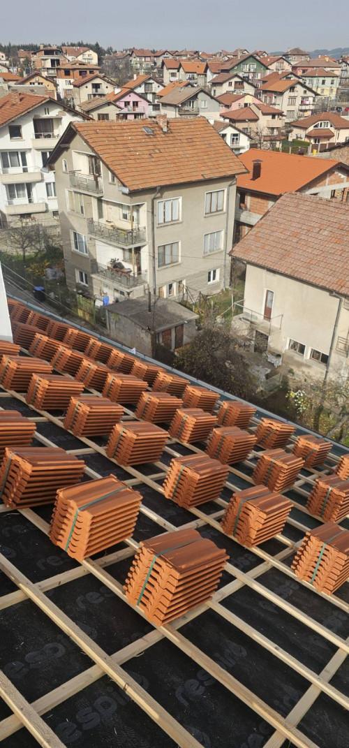 IMG-93c2e342aa708c52b9b68edafda8d9f8-V