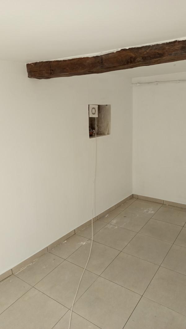 IMG-15f47d89badc86af8e8aa60c72867540-V