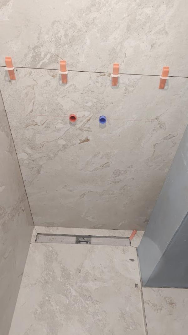 Вграден душ