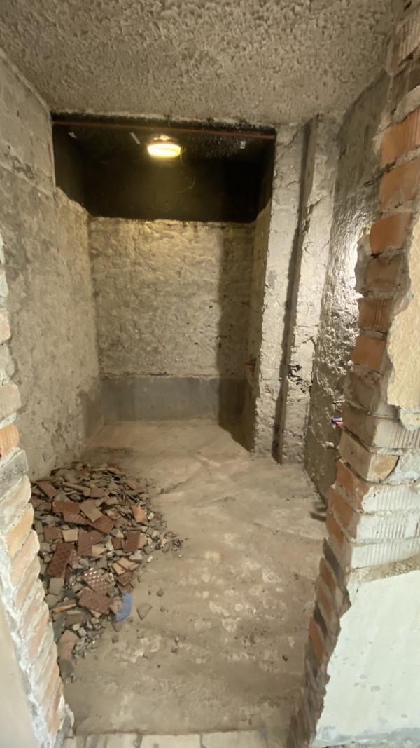 Изкъртена баня