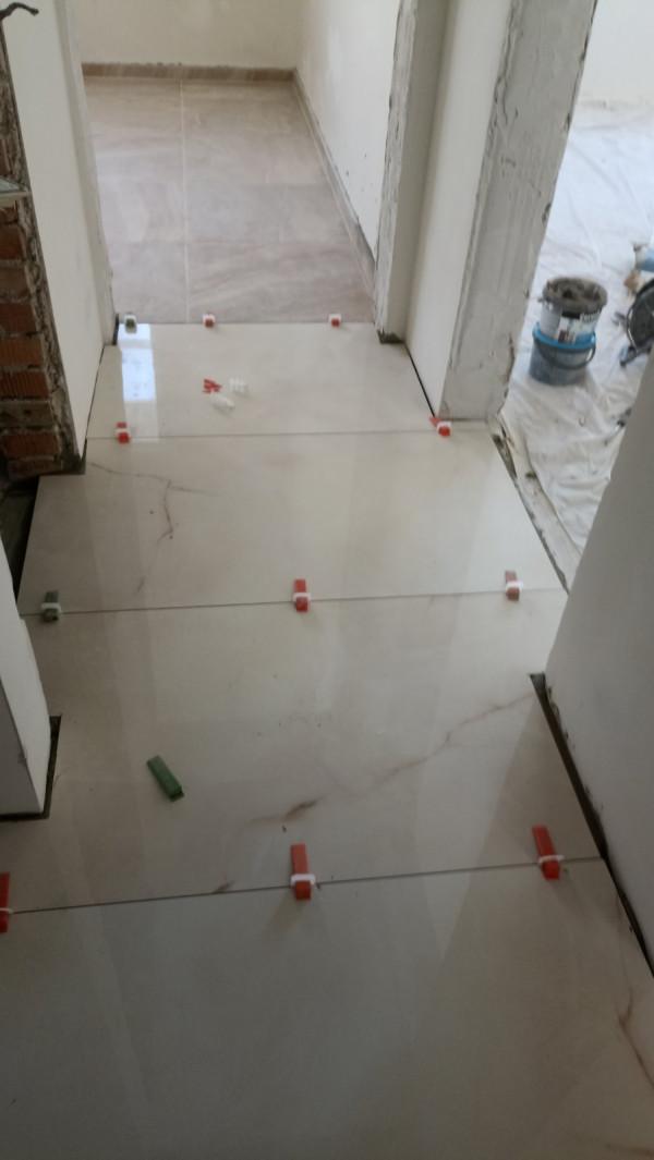 Плочки в коридор