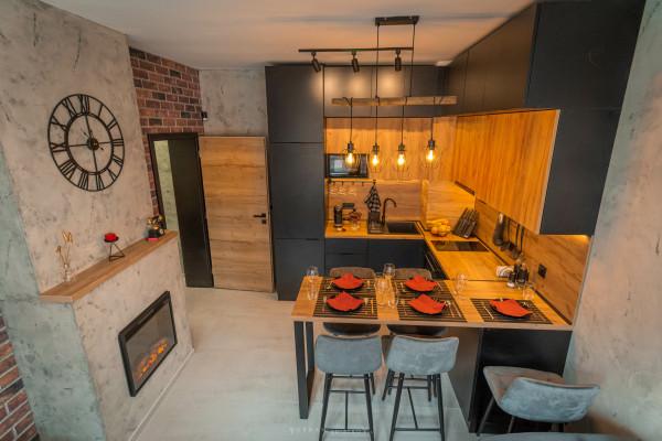 кухненски бокс с трапезария