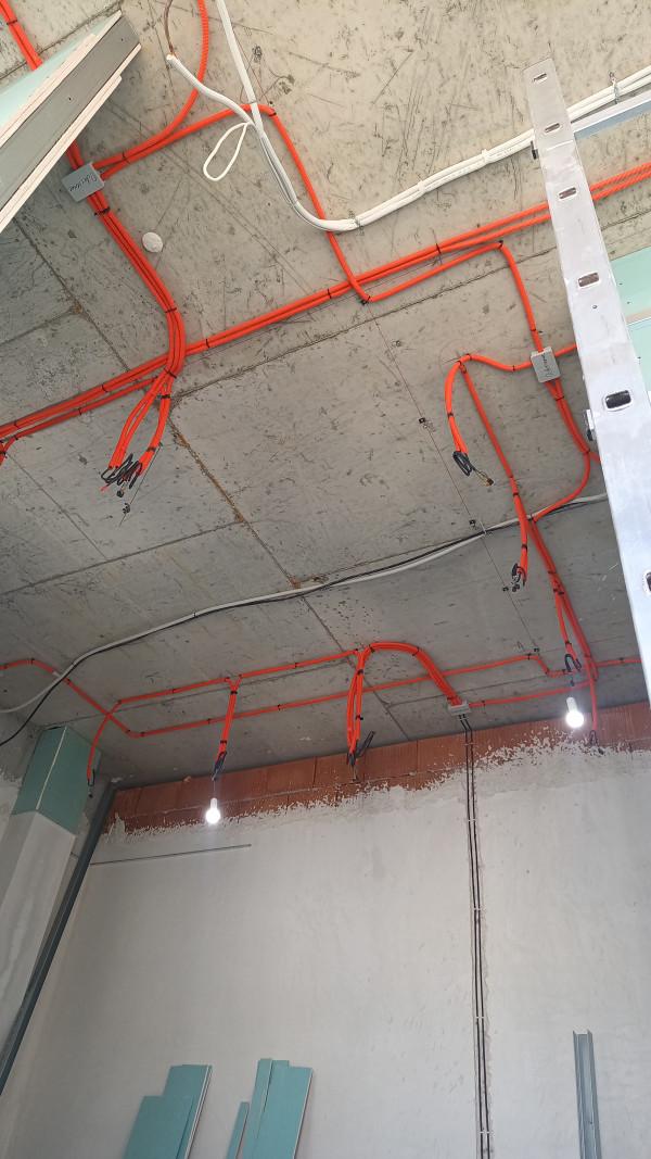 IMG-53984b618b344fcca04c7302fadfd820-V