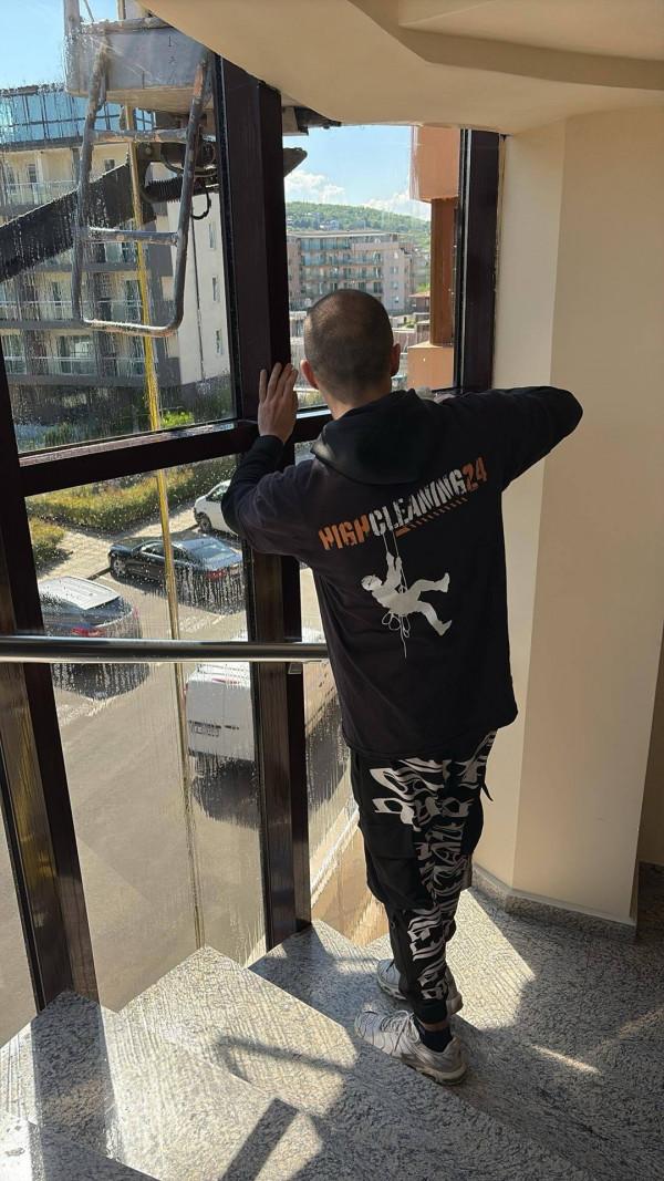 att.1da3J5WwtX1NxztDXwR9CAZ8h4zPD5oXMy14vxJSWpU