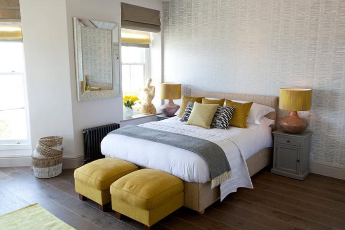 Добавете свежи детайли в жълто във вашата уютна спалня