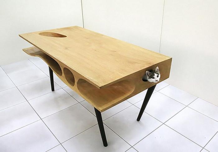 Забавна маса за котки