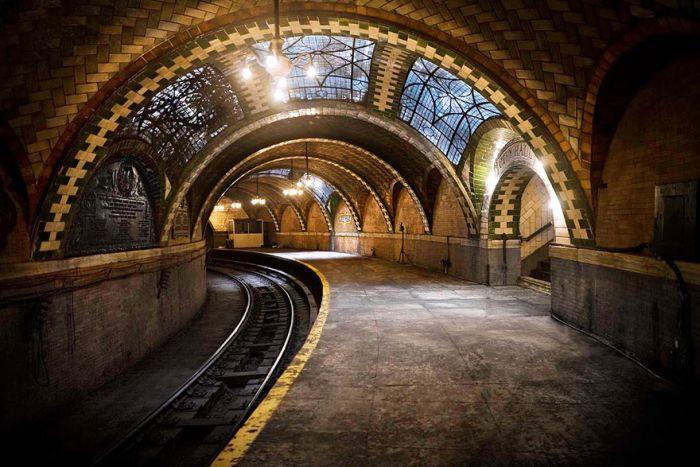 Изоставената метростанция "Сити Хол", Ню Йорк, САЩ