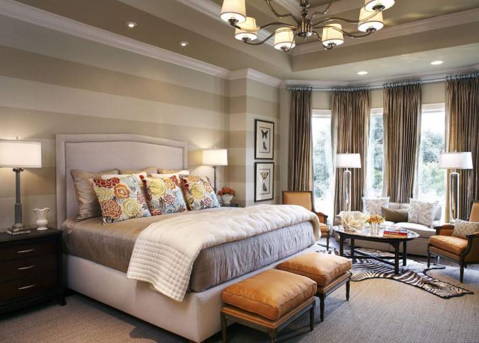 Подчертайте характера на спалнята със специфични декорации