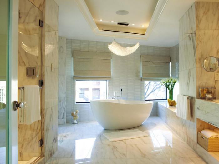 Съобразете избора на таван според кубатурата на банята