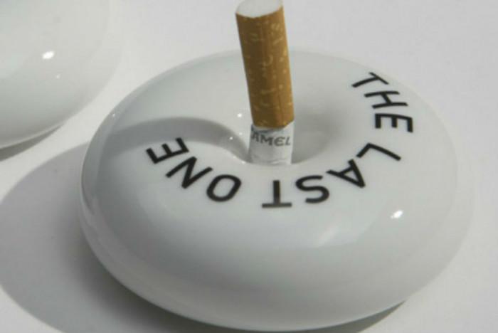 Пепелник за последната цигара