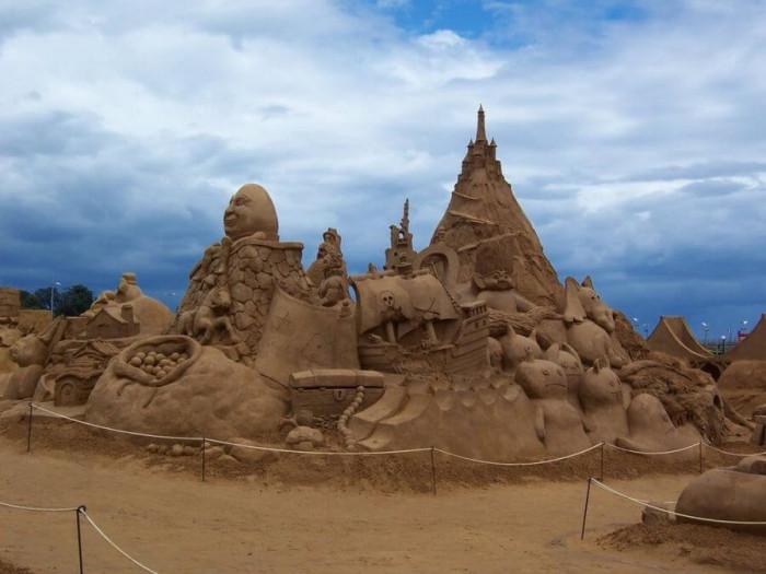 Страшен пясъчен замък