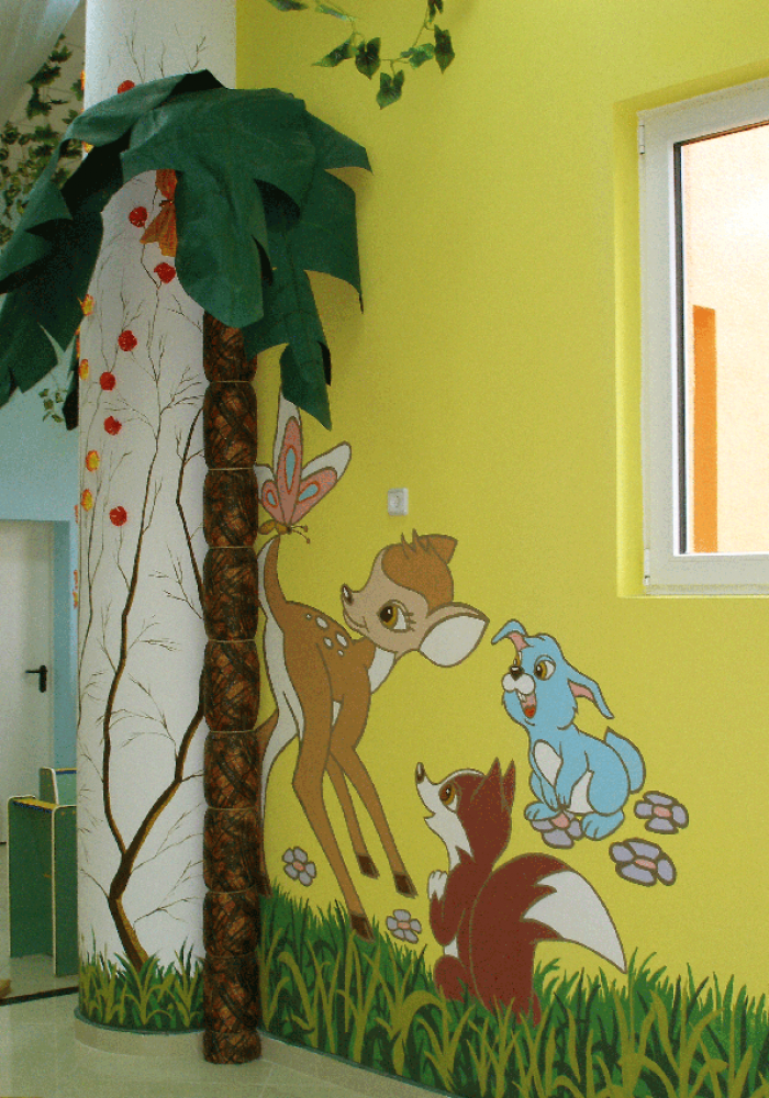 декорация на стени в детски център-1