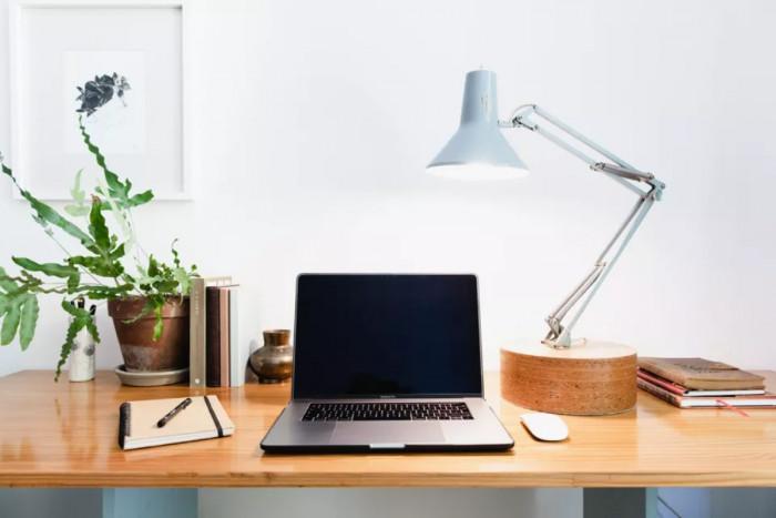 По-добро осветление в домашния офис? 5 лесни трика, които да приложите още сега!