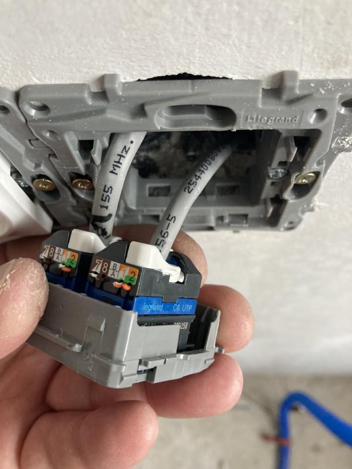 907663B7-BBCB-46A9-802C-D631654671A3