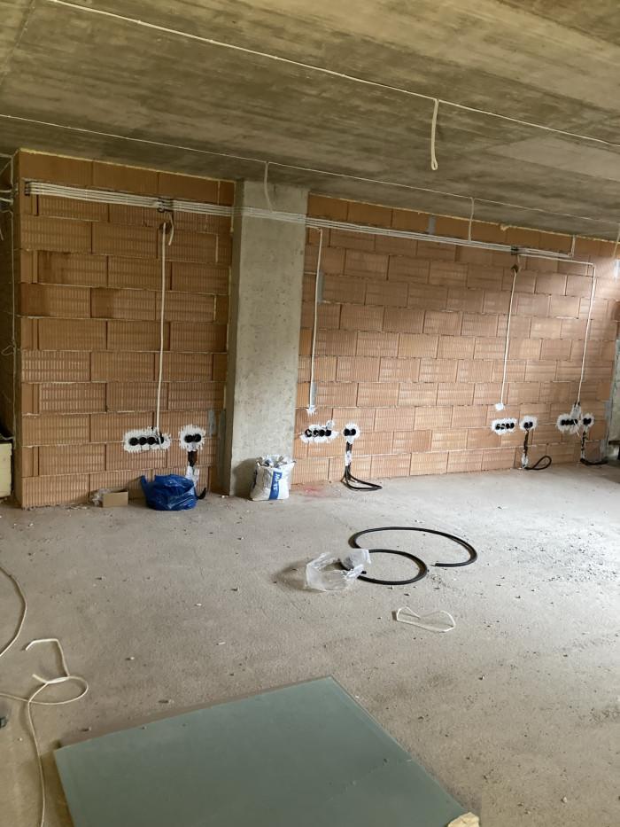 848ACF80-1B85-4685-B635-AA2AAEF86685