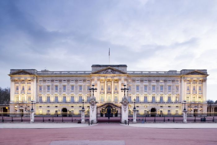 #2 - Buckingham Palace in London – Англия