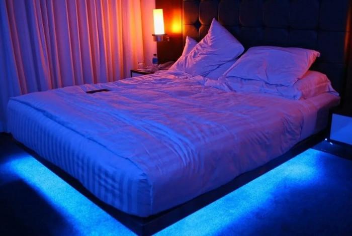 Къде да поставите LED светлините в спалнята