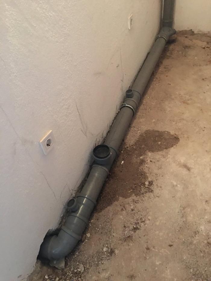 Канализационна система в баня