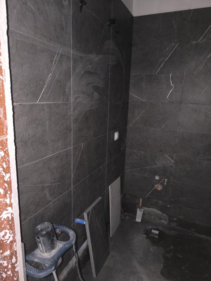 Фаянс по стена