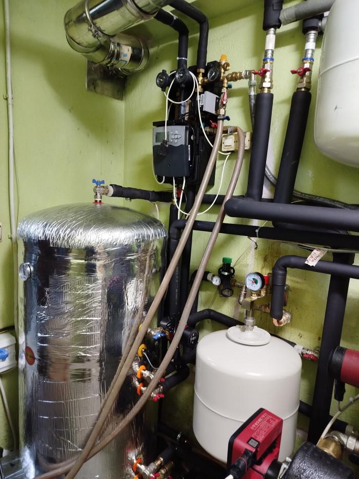 Монтаж и пълнене на соларна инсталация