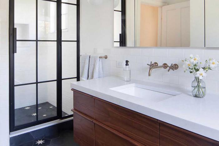 Тесни мивки и мивки за вграждане в плот