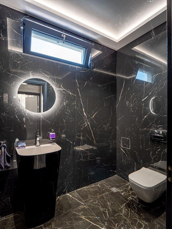 Banq1_0004_Background