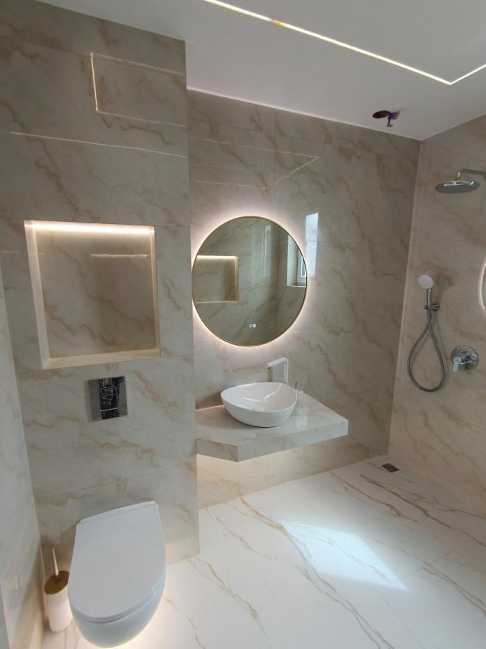 IMG-b8b75a55e2948c08f4d253c0e3ae4428-V